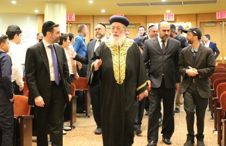 Chief Rabbi of Jerusalem Hacham Shlomo Amar visits Magen David Yeshivah