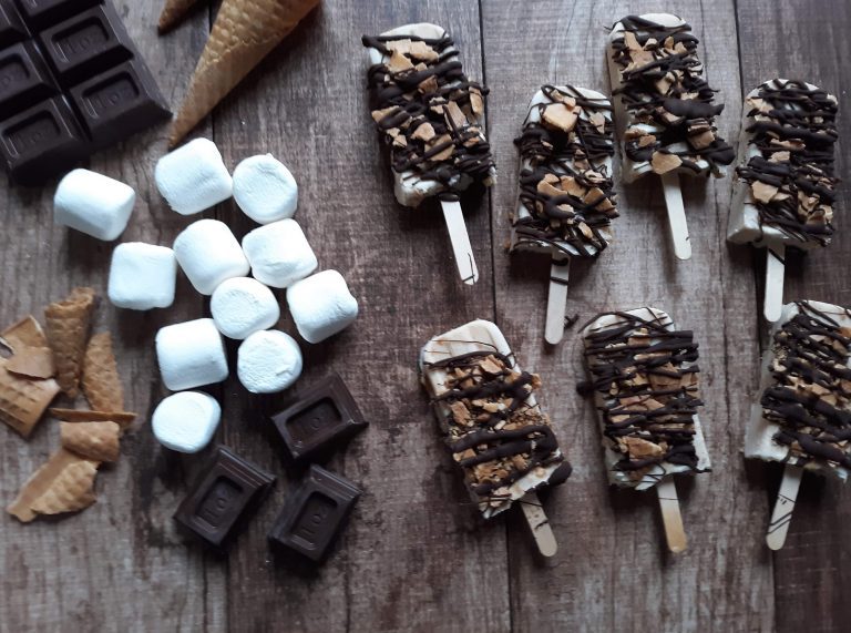 Once Upon A Thyme – Fluffernutter Popsicles