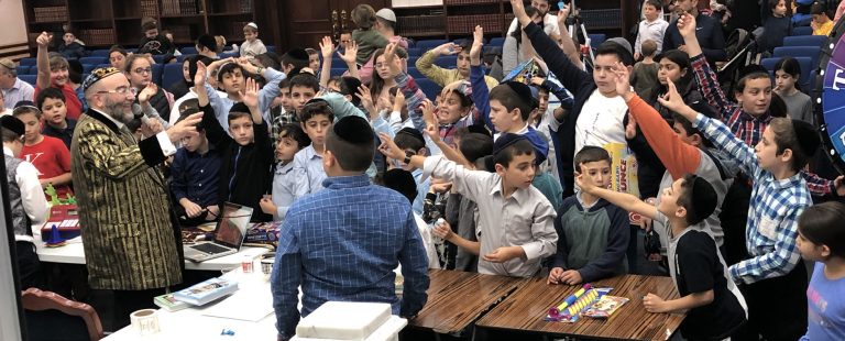 Transforming Technology From Enemy to Asset: Rabbi Maimon Elbaz’s Hinuch Revolution