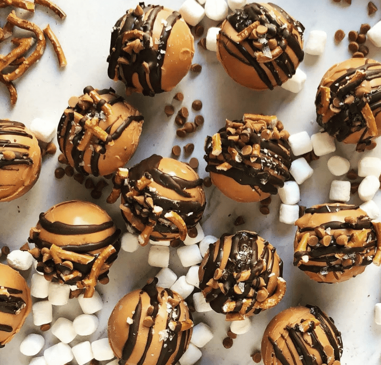 Once Upon a Thyme – Salted Caramel Pretzel Hot Cocoa Bombs