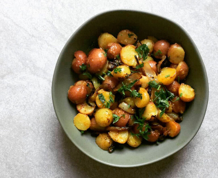 Once Upon a Thyme – Honey Mustard & Caramelized Onion Roasted Potatoes