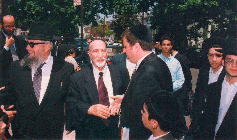 A Legacy Illuminated: The Inspired Life of Hacham Baruch Ben-Haim